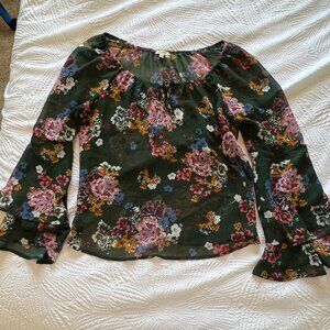 Women's Lily White Green Floral Flowy Sleeve Sheer Top Size L Used/Excellent